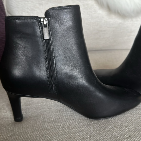 Clarks Calla Blossom boots - Picture 3 of 4